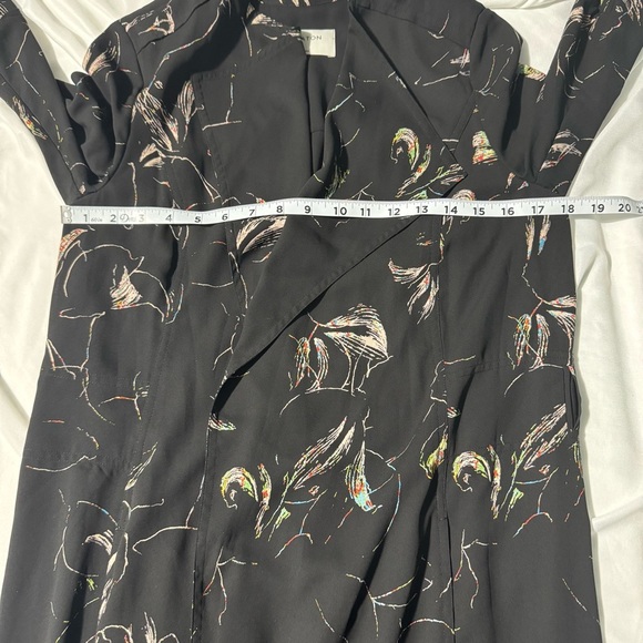 Aritzia Babaton Quincy Black Floral Trench Coat Pockets Tie Closure Size Small - Picture 11 of 14